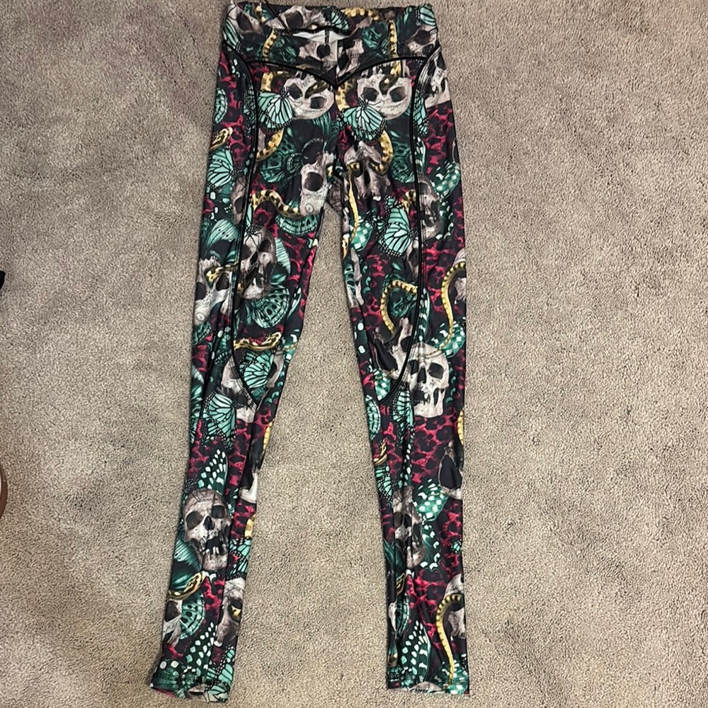 Green and Black Full-Length Leggings with Stretch